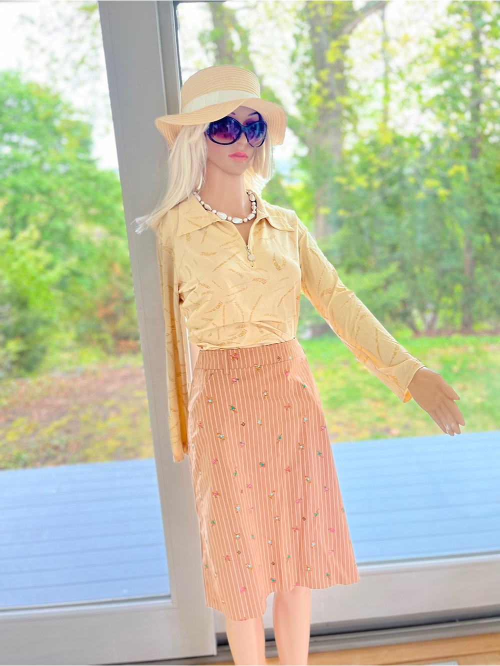 Fendi Tan Pinstripe Mini Skirt with Floral Embroidery - Picture 8 of 12